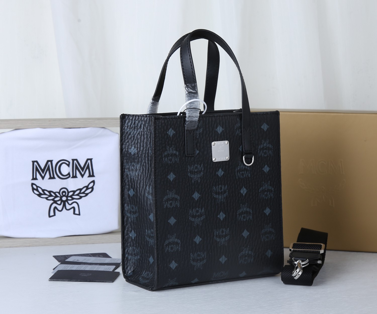 Mcm_Mini_Tote-19.5_22_8.